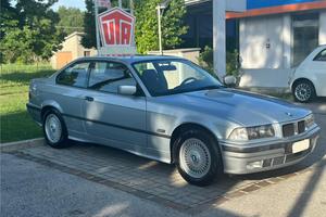 BMW 318is Coupé E36