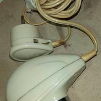 Vecchio rasoio elettrico anni 50 in bachelite