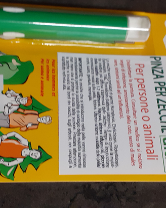 Pinza per rimuovere le zecche
