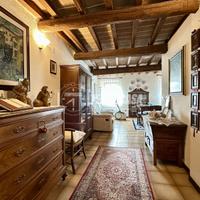 Trilocale al secondo piano con garage