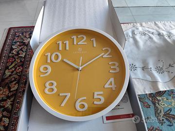 Orologio da parete mai usato