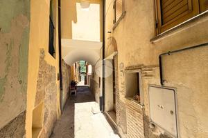 CASA SEMINDIPENDENTE A MANOPPELLO