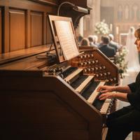 Organista e soprano musica funerale Torino