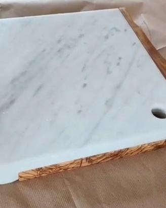 Tagliere marmo di Carrara e legno massello Ulivo