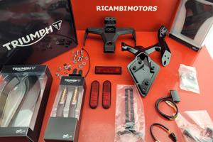 KIT TAMPONI PORTATARGA TRIUMPH STREET TRIPLE