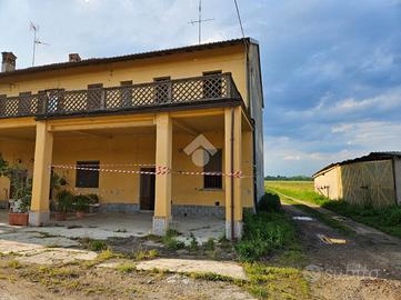 CASA DI CORTE A CORBETTA
