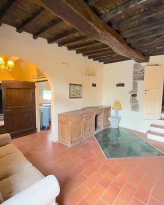 Villa di 376 m² con più di 5 locali a Barberino Ta