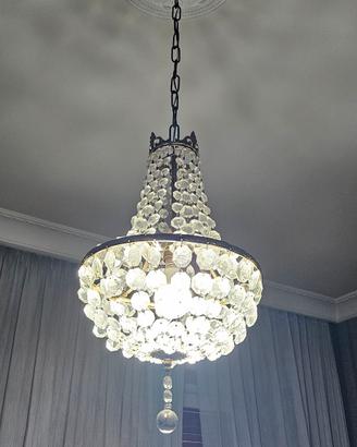 lampadario a gocce di cristallo 