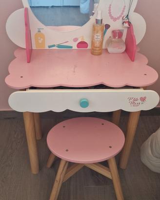 tavolino beauty gioco bambina