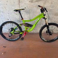 Mtb DH specialized big hit 2