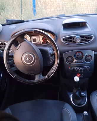 RENAULT Clio 3a serie Clio 
IDEA ('03'-'12')ypyp
