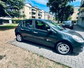 RENAULT Clio - 2007