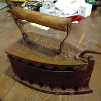 ferro da stiro antico