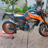 KTM Duke 790