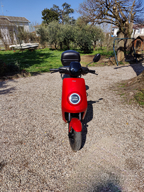 Scooter elettrico niu m+