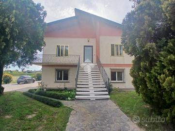 CASA INDIPENDENTE A LONGARE