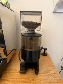 Macinacaffè professionale Nuova Simonelli