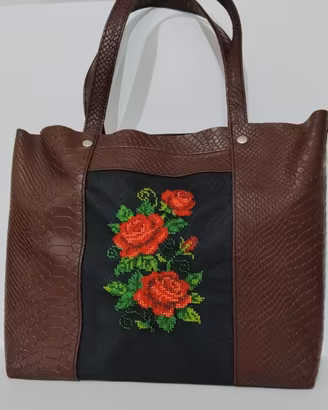 Borsa tote grande in pelle con stampa e ricamo