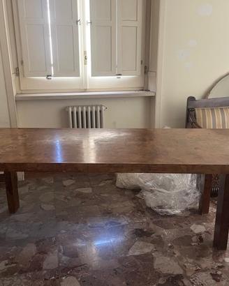 Tavolo in radica