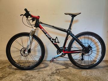 Mountain bike carbonio 