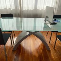 Tavolo in vetro da soggiorno