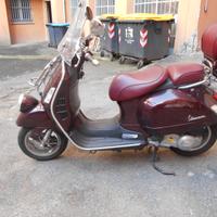 Piaggio Vespa 300 GTS - 2012