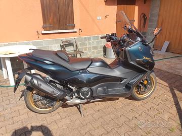 Tmax 560
