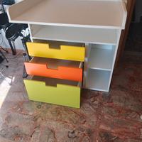 Fasciatoio e armadio smastad