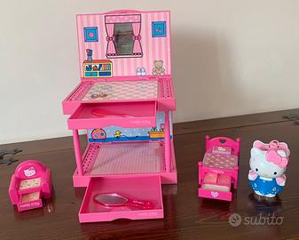 Gioco x bambine, “Hello Kitty” con trucchetti