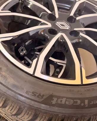 CERCHI ORIGINALI RENAULT CON GOMME INVERNALI