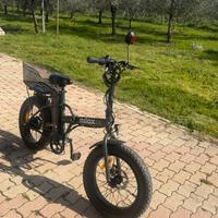 Bici elettrica nuova con pocchi km n30