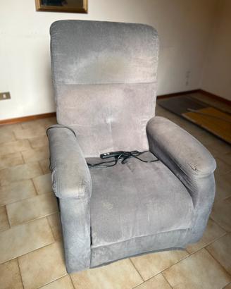 Poltrona relax elettrica reclinabile e alzapersona
