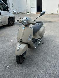 Vespa gts 300 anno 2024