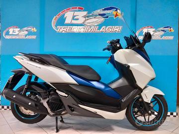 Honda Forza 125 - 2015