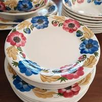 Servizio piatti Richard Ginori Mondovi. 