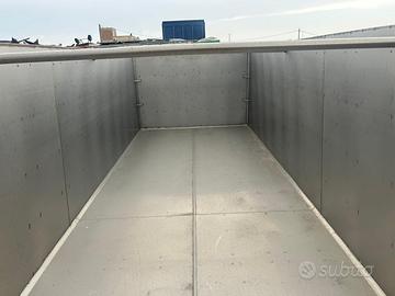 Vasche in acciaio inox per trasporto di uva e cere