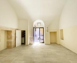 Locale Commerciale Zona P.zza Mercadante