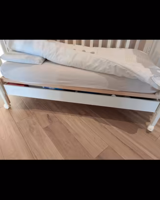 lettino e materasso per bambini 