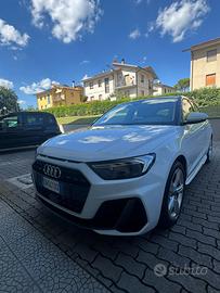 Audi A1 SUPER FULL ! Garanzia Audi !