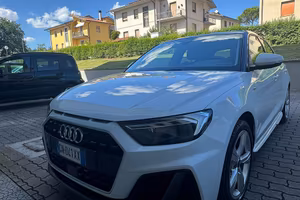 Audi A1 SUPER FULL ! Garanzia Audi !