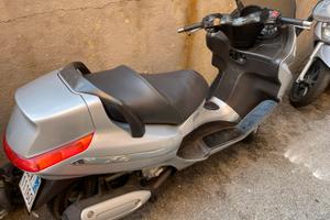 X8 Piaggio 2005