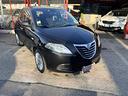lancia-ypsilon-1-3-mjt-16v-95-cv-5-porte-s-s-plati