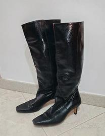 Zara Stivali neri coccodrillo gambale largo 40