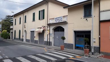 Palazzo 16 camere, 7 bagni, box triplo, terrazze