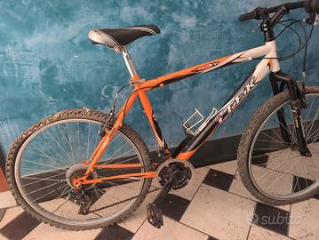 bicicletta mountain bike cambio Shimano