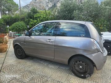 Lancia Y del 2010