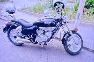 Moto Kymco Venox 250i