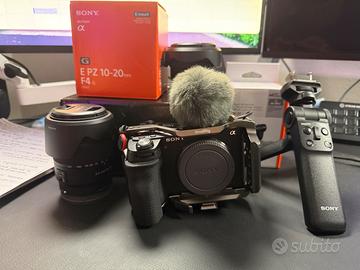 Sony A6700 + 18-135 F3.5-5.6 + 10-20 F4 (CORREDO)