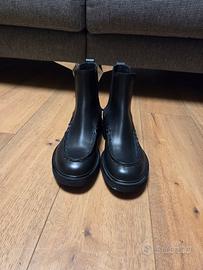 Stivaletti Chelsea Tod's in pelle nera  come nuovi