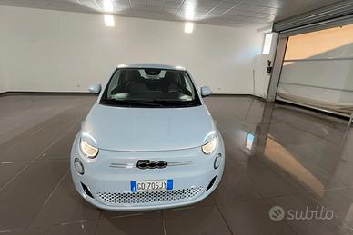 Fiat 500 500e Berlina 42 kWh Icon